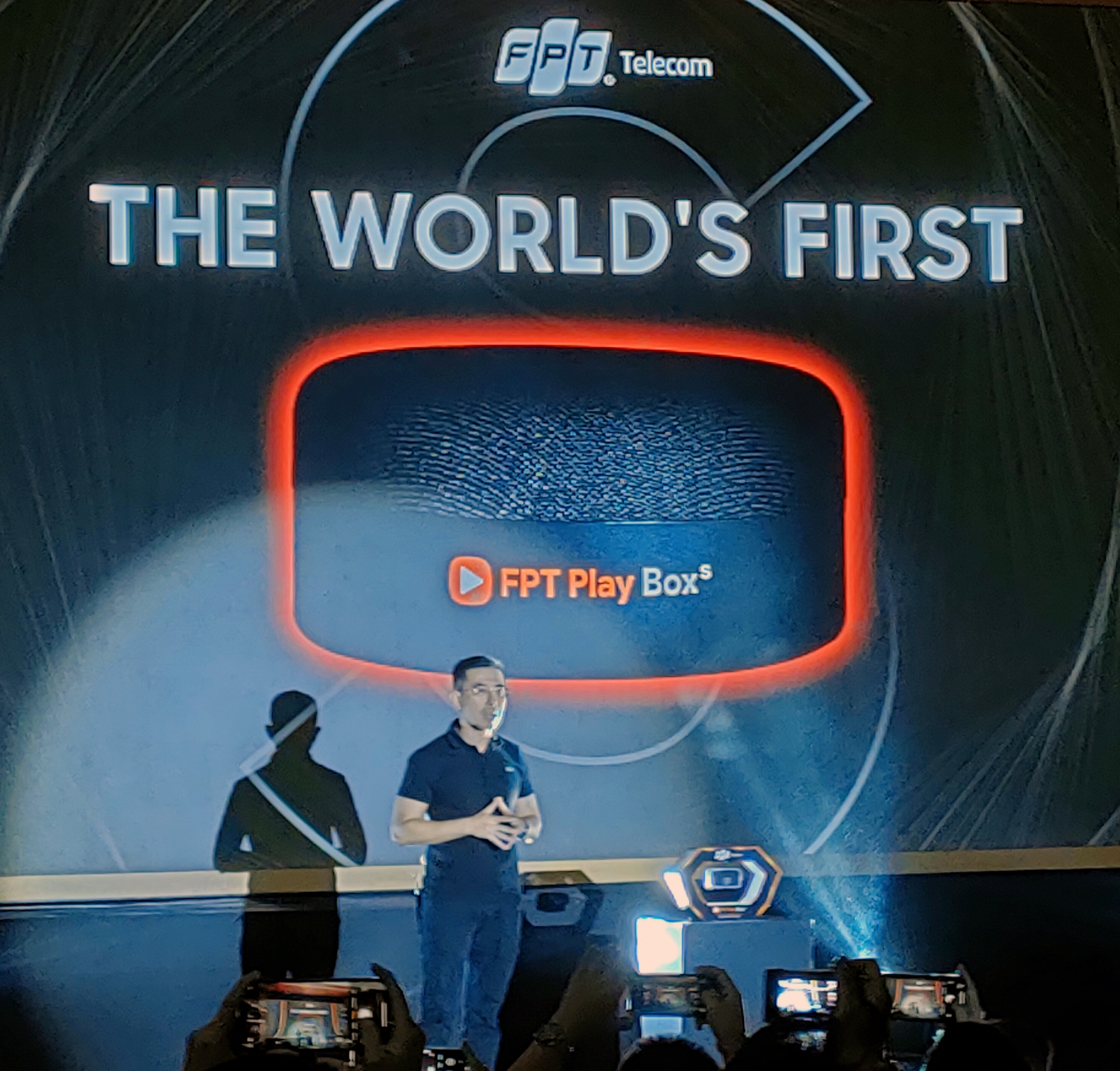 “Trái tim” của ngôi nhà thông minh nhận lệnh bằng tiếng Việt
